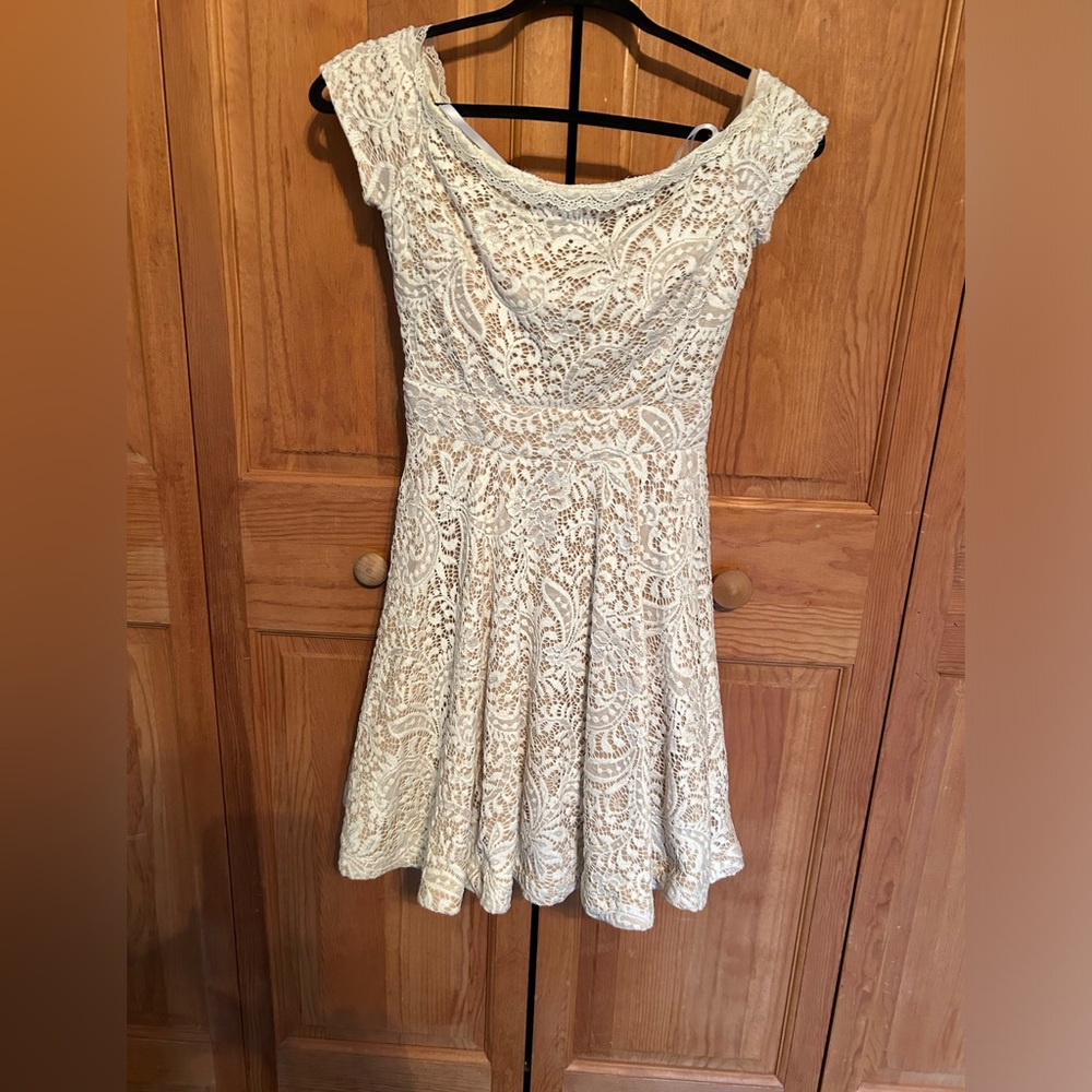 White lace dress Size 3/4